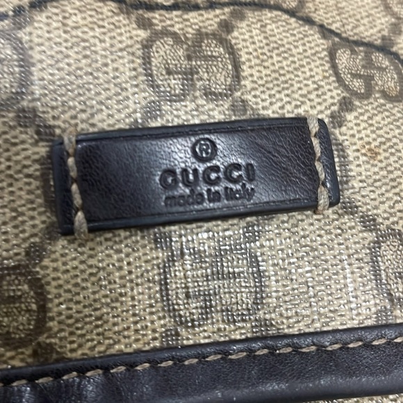 Vintage Gucci GG Supreme Monogram Small Crossbody Flap Bag serial #223666 - Picture 6 of 16
